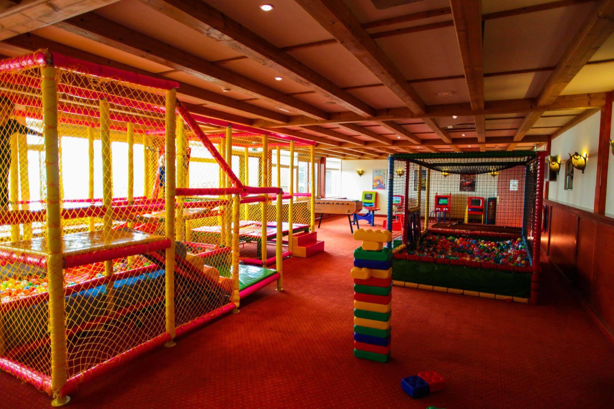 Amicitia Hotel סנייק מראה חיצוני תמונה